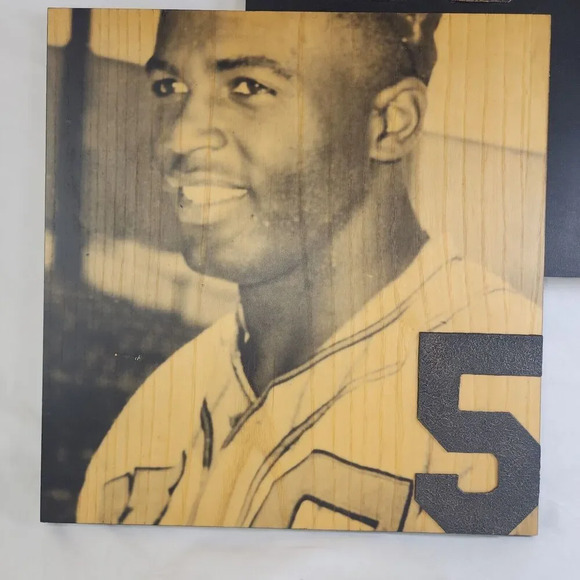 Jackie Robinson Wall Art KC Monarchs #5 Unique White Ash Wood 16 x 18 Wall Mount - Picture 3 of 13